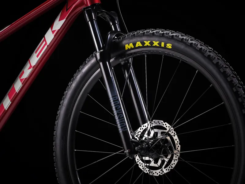 TREK Marlin 8 Gen 3 Hardtail Mountain Bike in Crimson Red-6